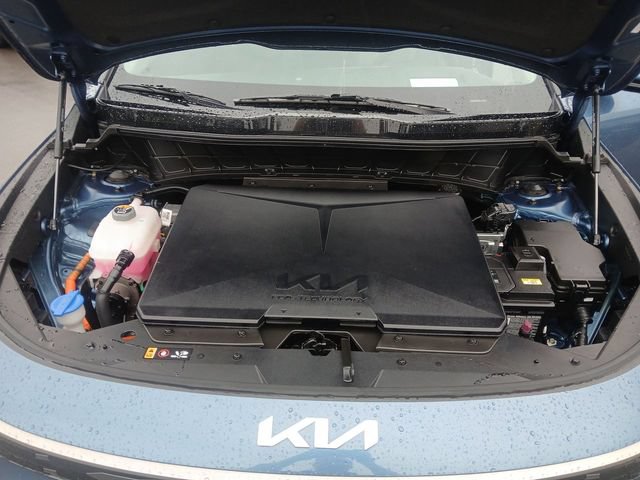 Certified 2024 Kia Niro Wave w/ Wave Preserve Package FWD image 28