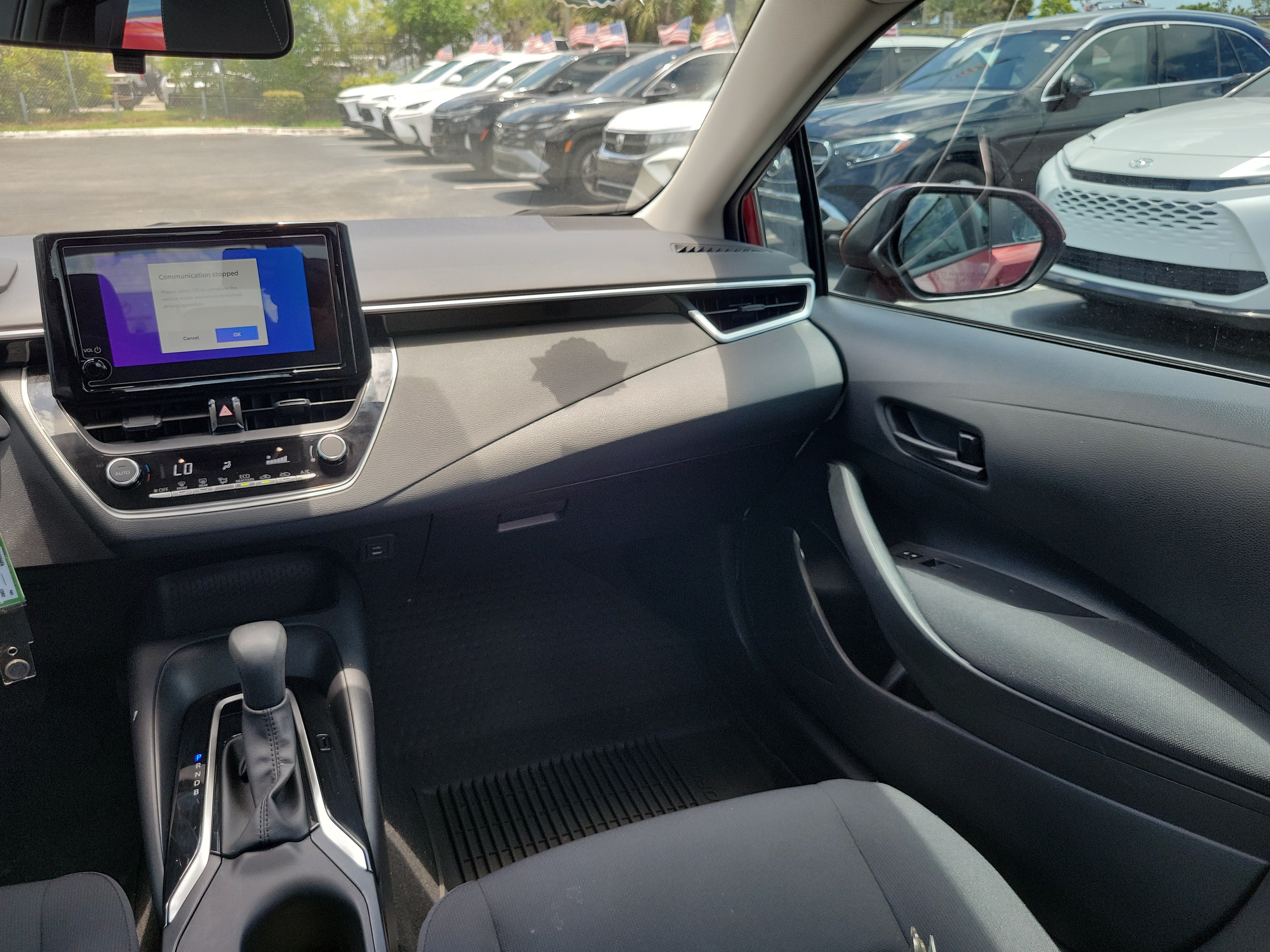 Used 2025 Toyota Corolla LE FWD image 17