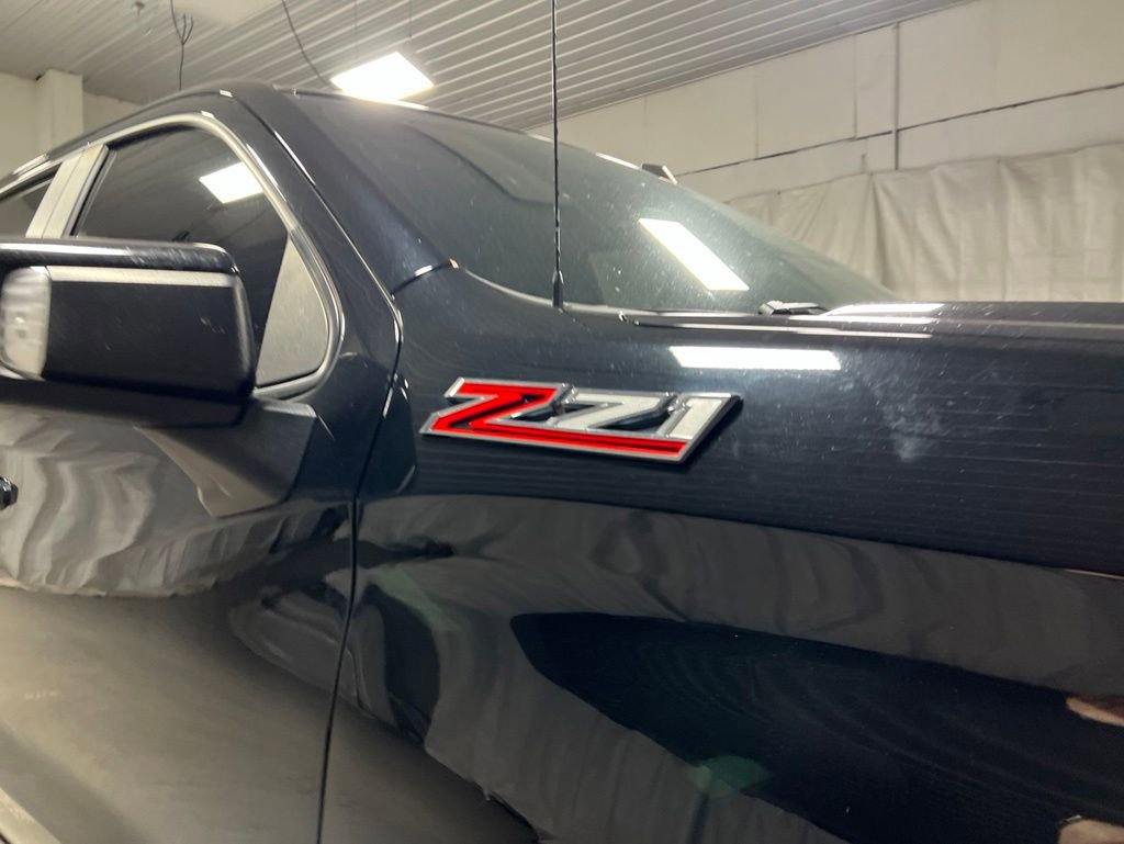 Used 2021 Chevrolet Silverado 1500 LT Trail Boss w/ Convenience Package II AWD/4WD image 9