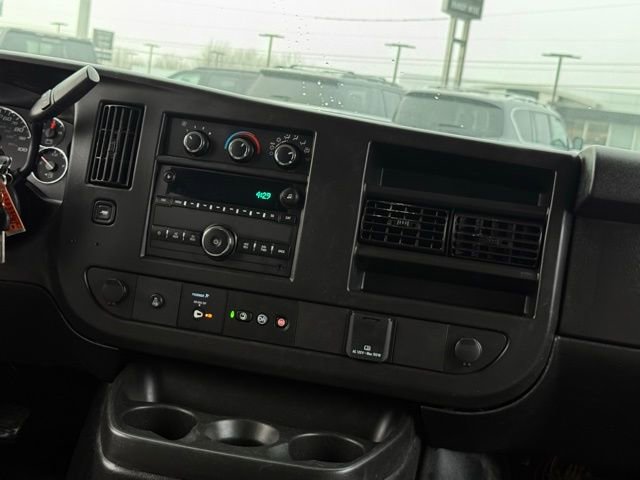Used 2019 Chevrolet Express 3500 LS image 28