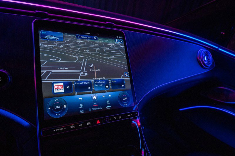 Used 2023 Mercedes-Benz EQS 450+ Sedan image 17