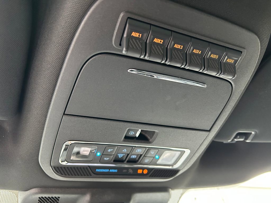 Used 2025 Ford F350 Platinum image 53