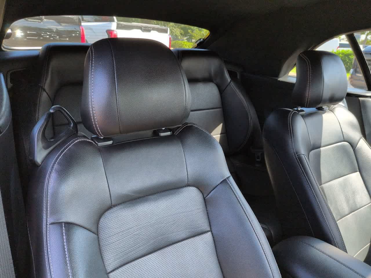 Used 2017 Ford Mustang GT Premium RWD image 7