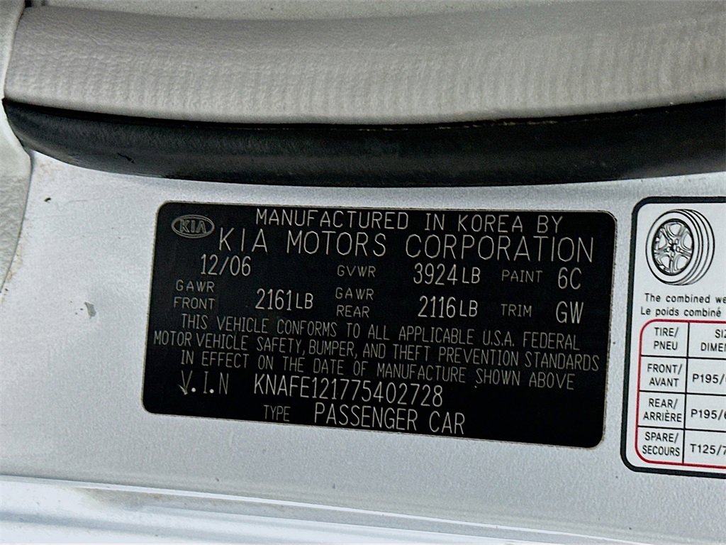 Used 2007 Kia Spectra EX image 29