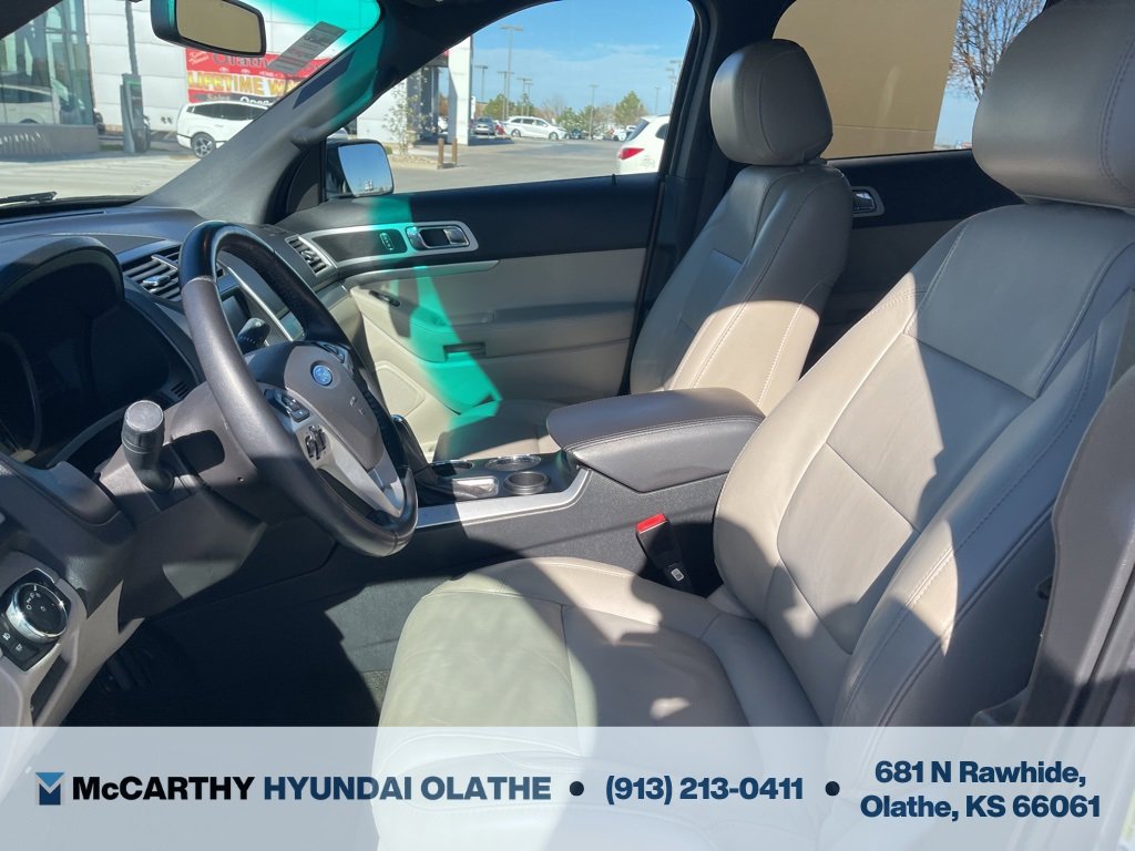 Used 2013 Ford Explorer XLT image 4