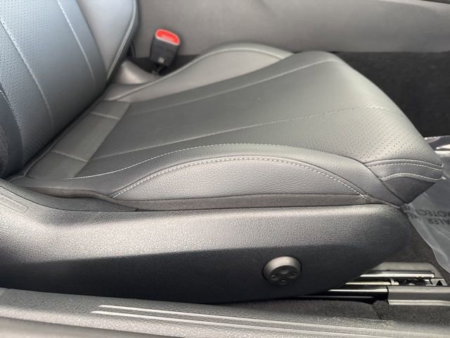 Used 2024 Mercedes-Benz CLE 450 4MATIC Coupe image 38
