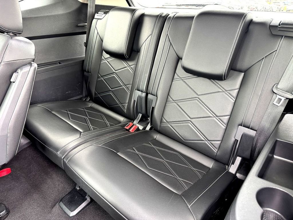 Certified 2024 Volkswagen Atlas SE image 28