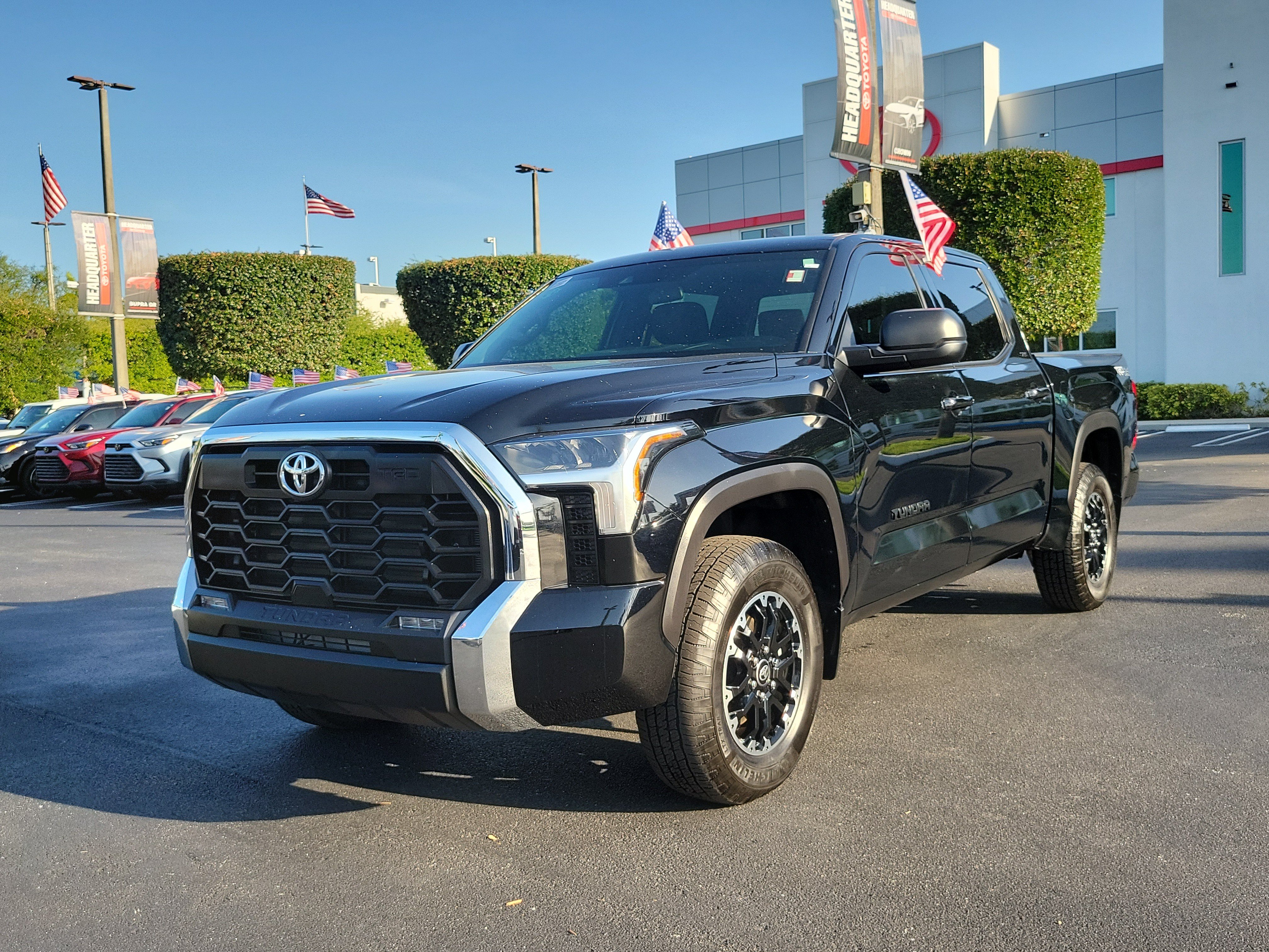 Used 2025 Toyota Tundra SR5 w/ TRD Off-Road Package AWD/4WD image 6