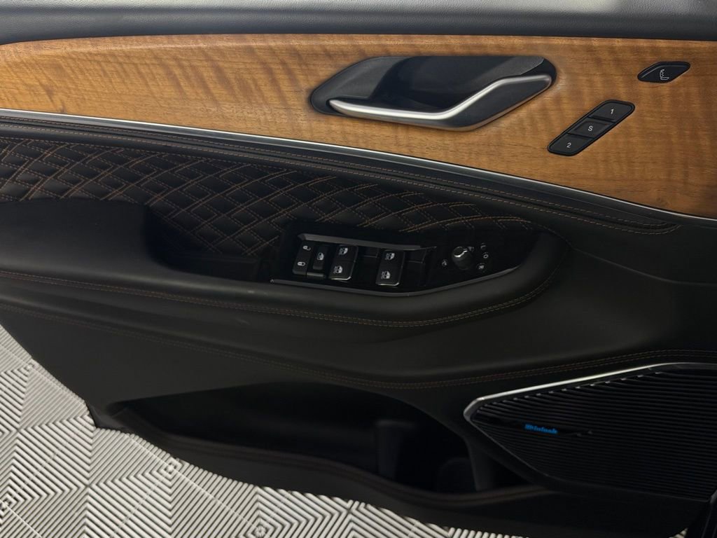 Used 2023 Jeep Grand Cherokee Summit image 28