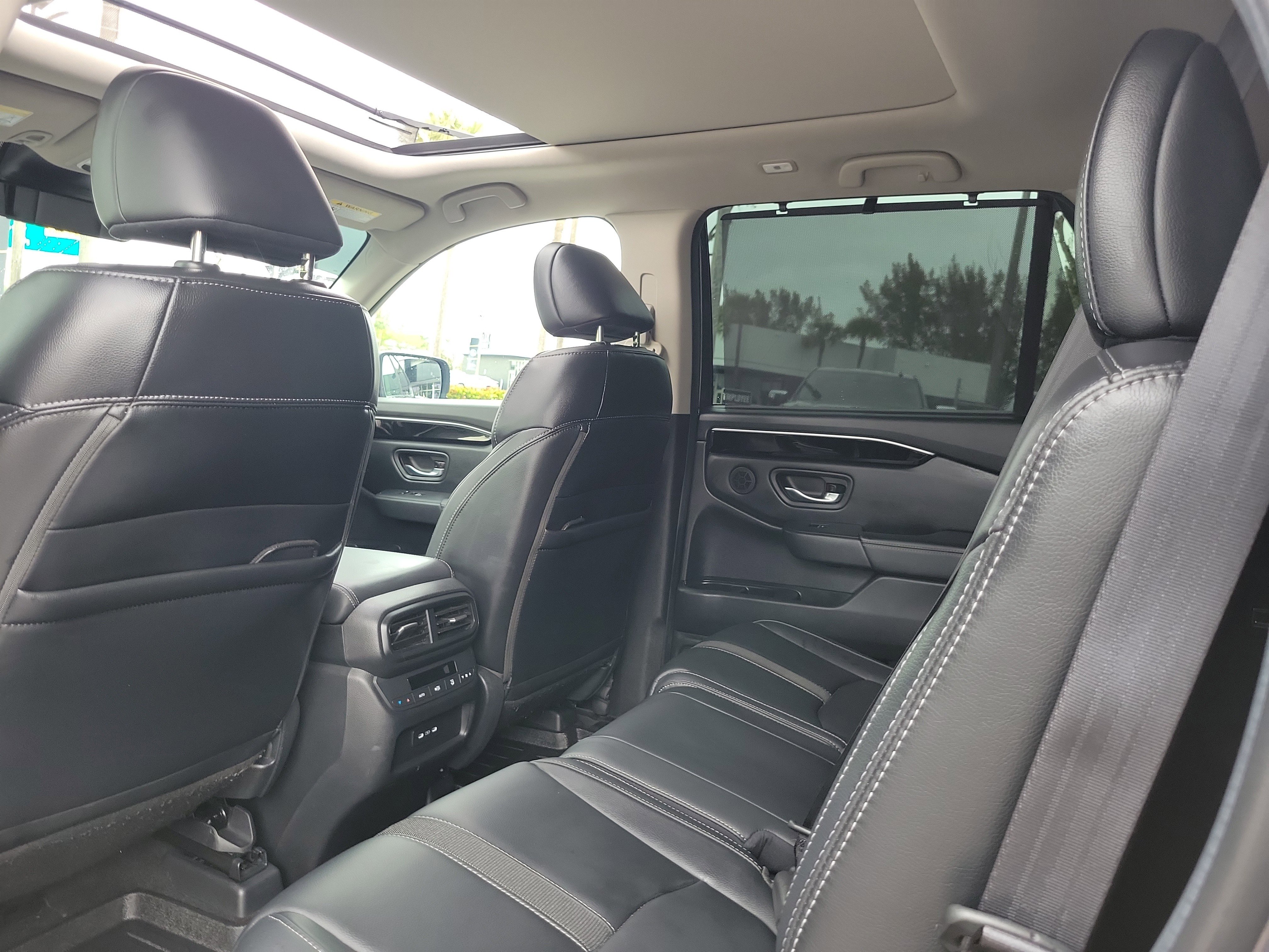 Used 2024 Honda Pilot Touring image 14