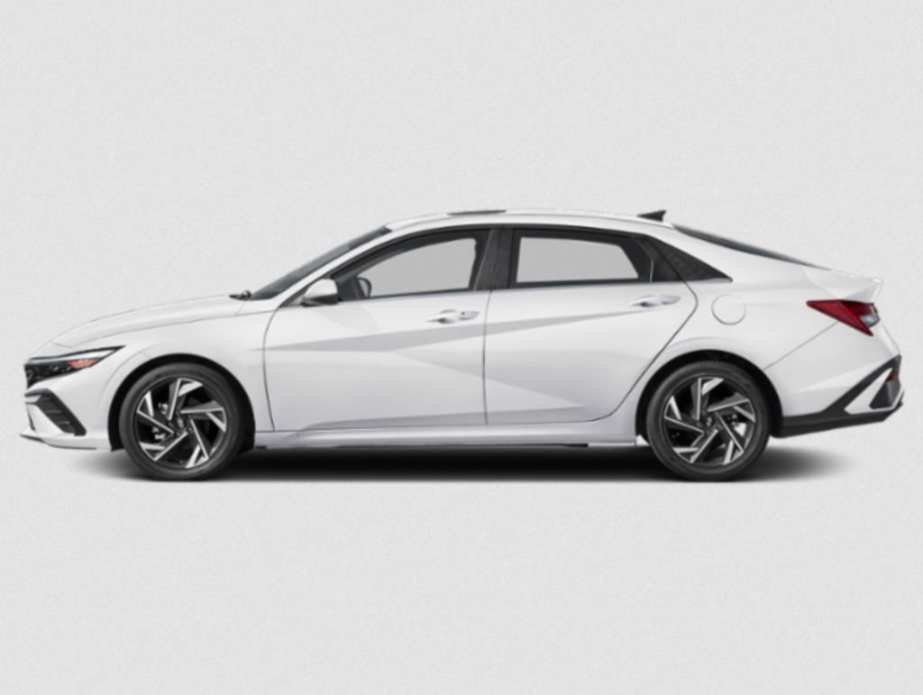 Used 2025 Hyundai Elantra SEL video 3