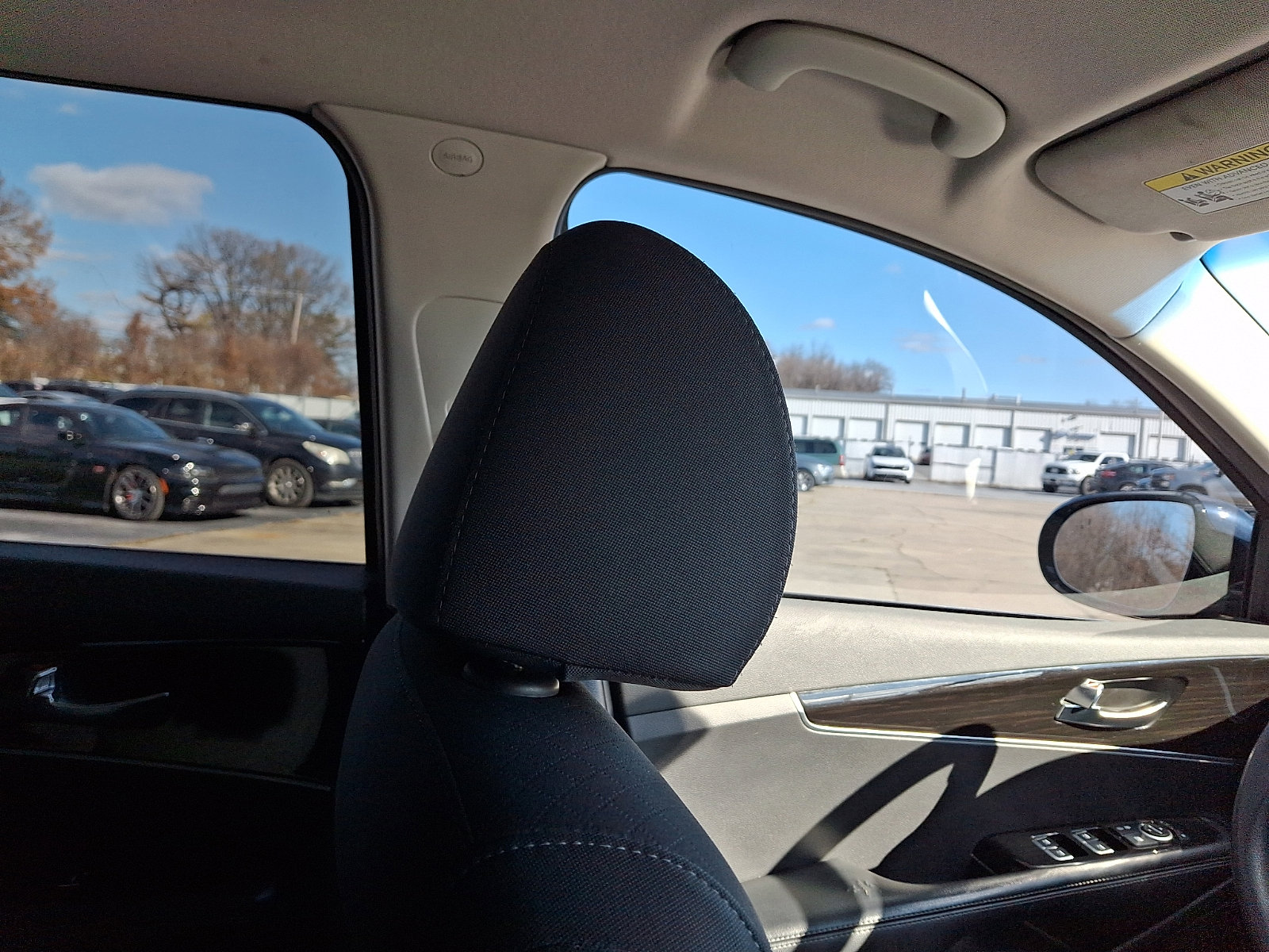 Used 2019 Kia Sorento LX image 13