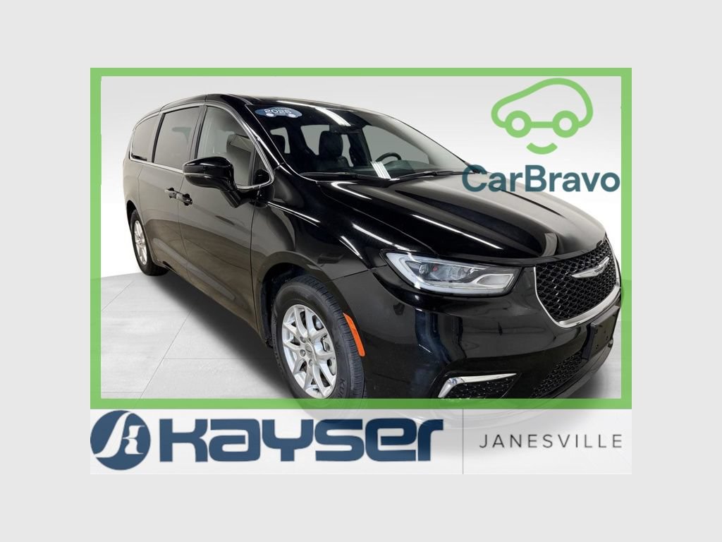 Used 2025 Chrysler Pacifica Select FWD image 1
