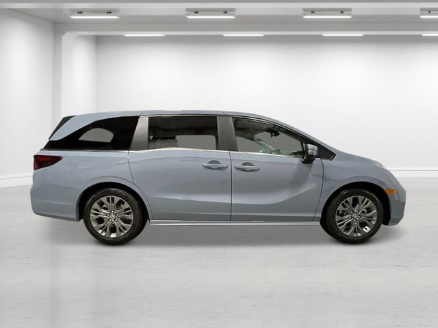 New 2027 Honda Odyssey Touring image 2