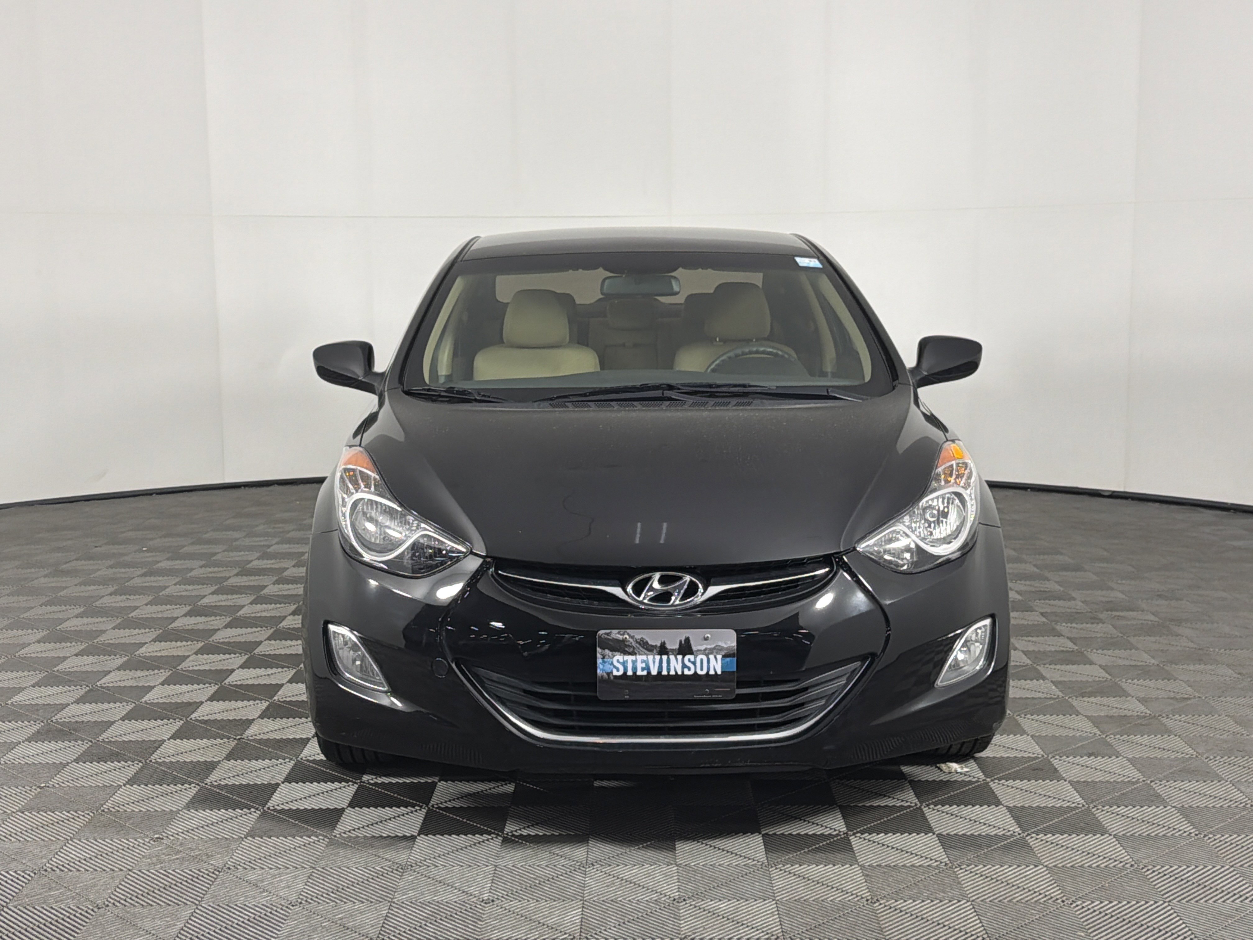 Used 2013 Hyundai Elantra GLS w/ Preferred Pkg FWD image 2