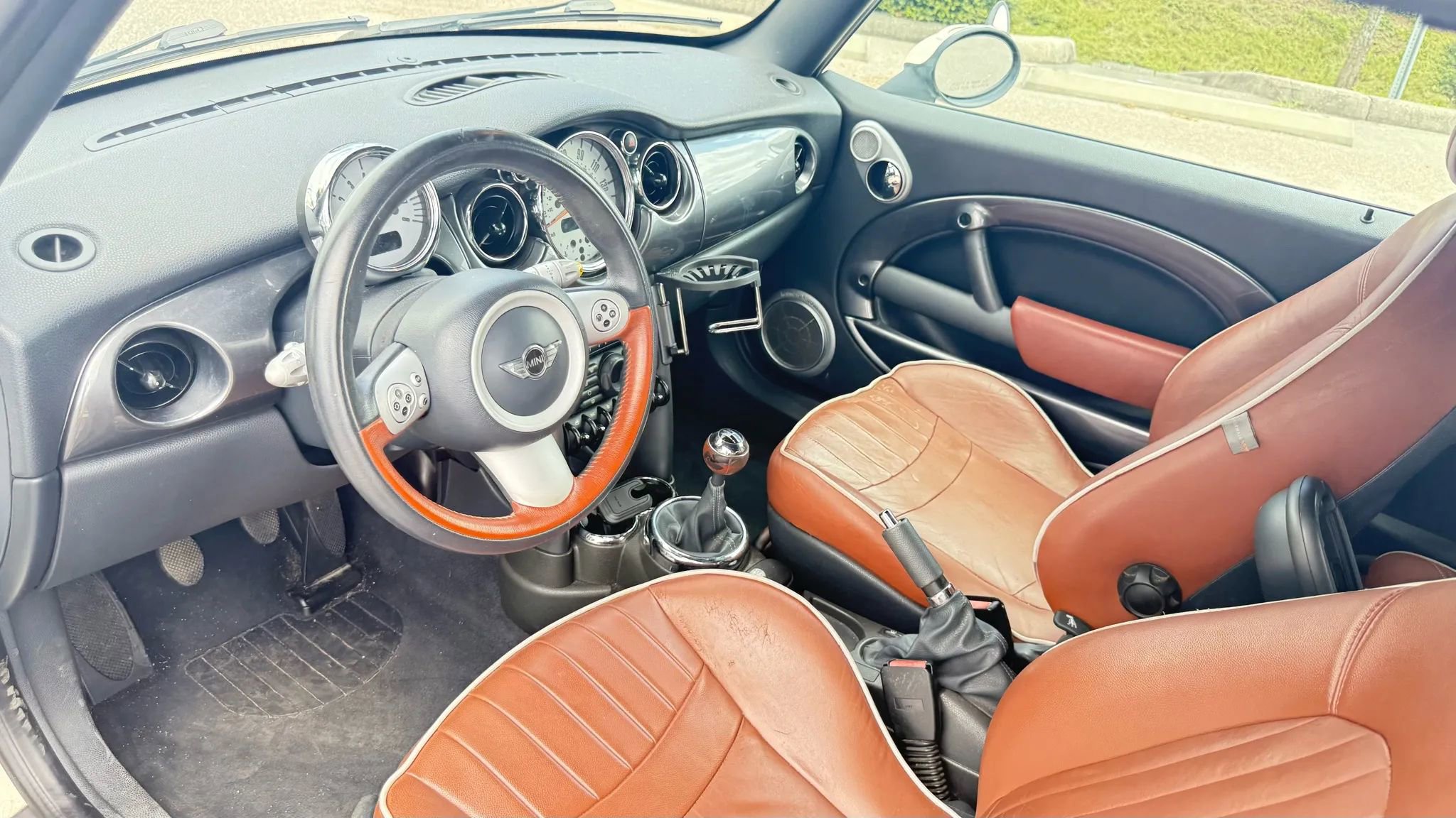 Used 2007 MINI Cooper Convertible FWD image 14