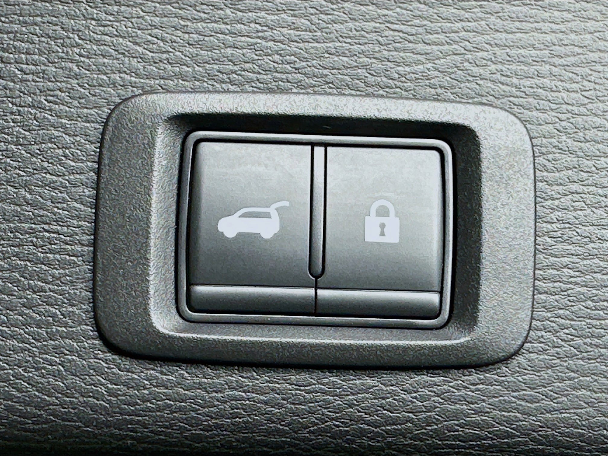 Used 2025 Mitsubishi Outlander SE AWD/4WD image 30