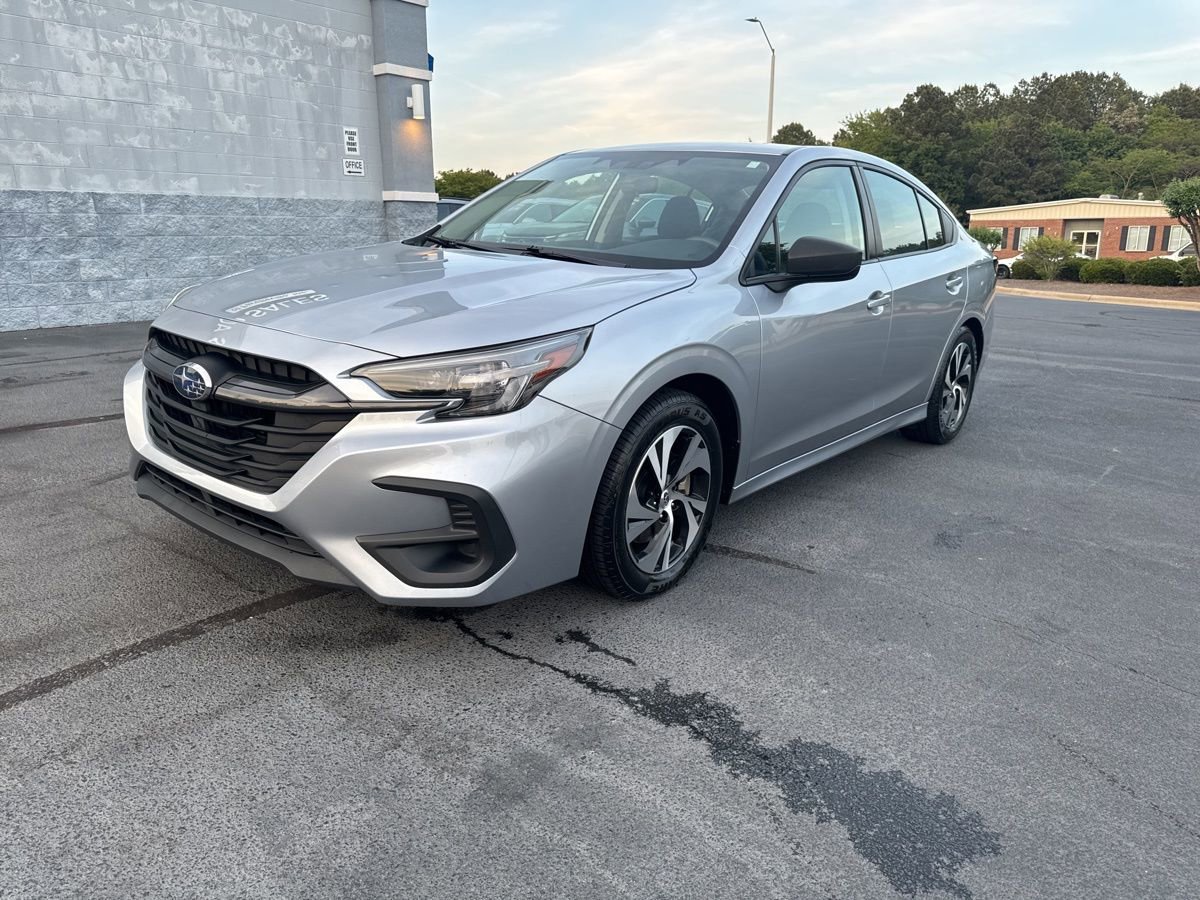 Used 2023 Subaru Legacy AWD/4WD image 3