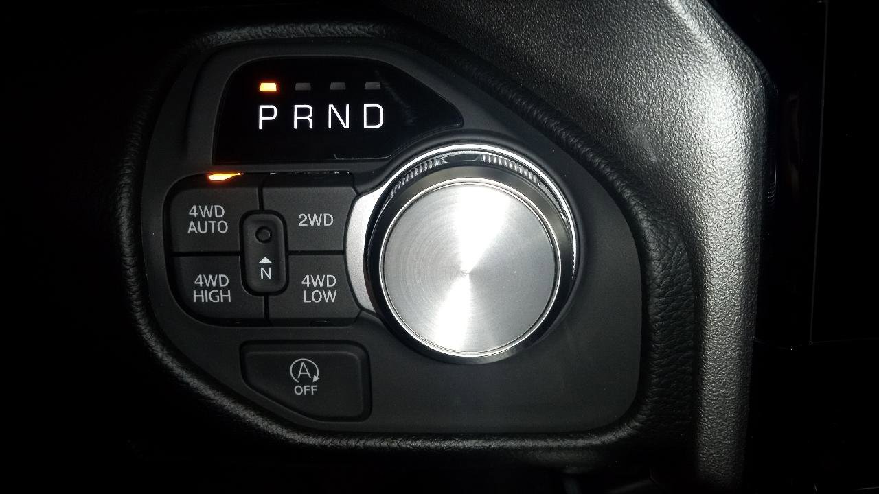 New 2026 RAM 1500 Laramie AWD/4WD image 14