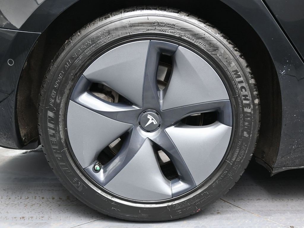 Used 2018 Tesla Model 3 Long Range image 12