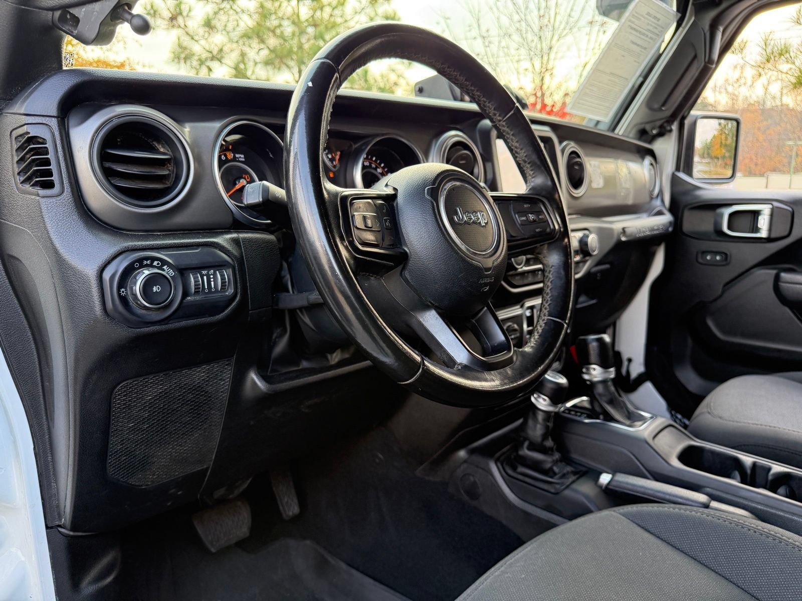 Used 2022 Jeep Wrangler Unlimited Sport w/ Xtreme Recon 35" Tire Package AWD/4WD image 21
