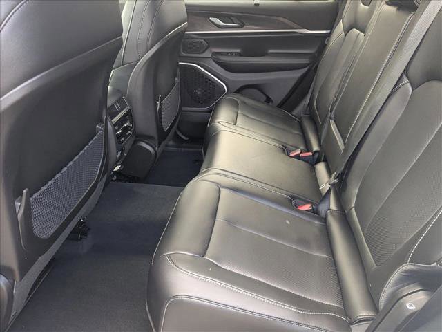 New 2025 Jeep Grand Cherokee Limited w/ Luxury Tech Group II image 17