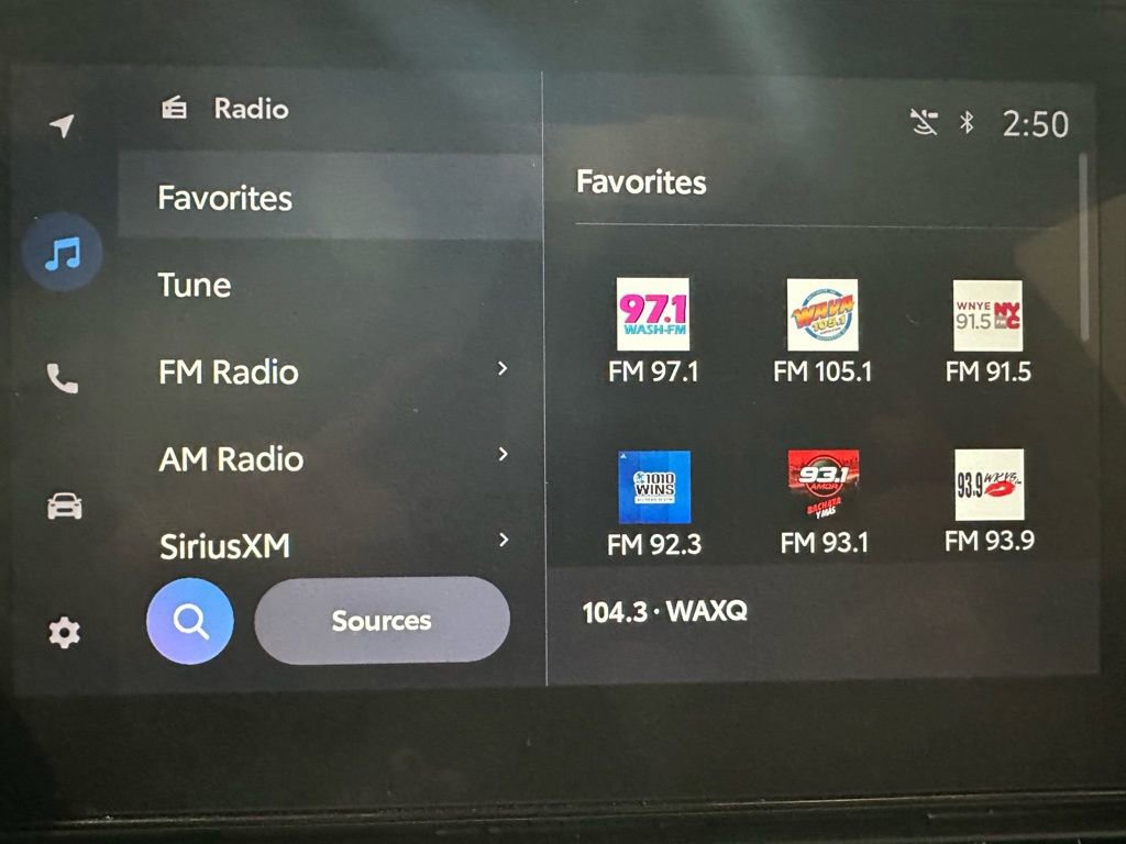 Used 2025 Toyota RAV4 XLE w/ Convenience Package image 26