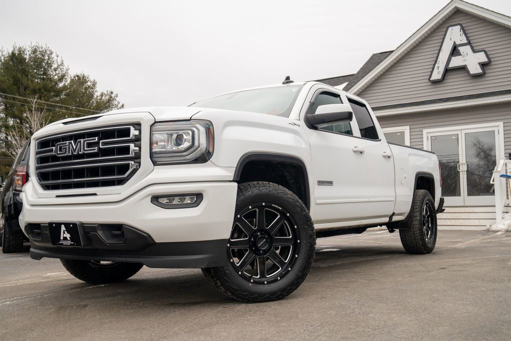 Used 2017 GMC Sierra 1500 SLE w/ SLE Value Package image 1