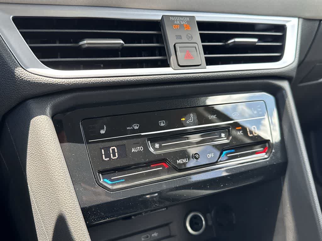 New 2026 Volkswagen Taos SE FWD image 20