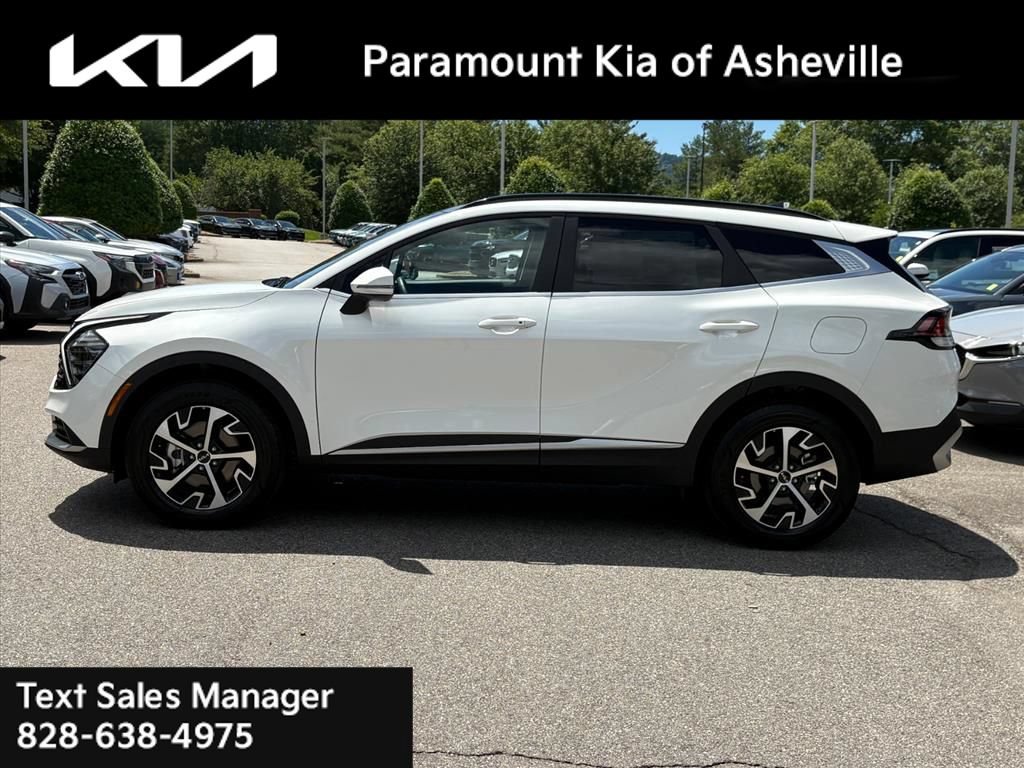 Certified 2025 Kia Sportage EX w/ EX Premium Package AWD/4WD image 3