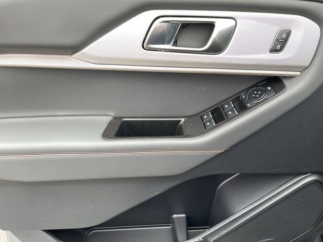 New 2026 Ford Explorer Active image 13