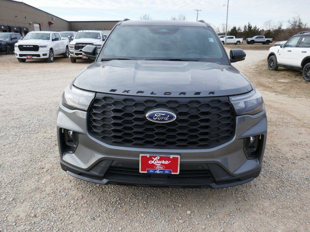 New 2026 Ford Explorer ST-Line w/ ST-Line Street Pack image 8