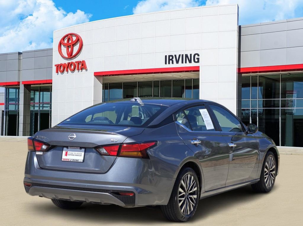 Used 2024 Nissan Altima 2.5 SV FWD image 4