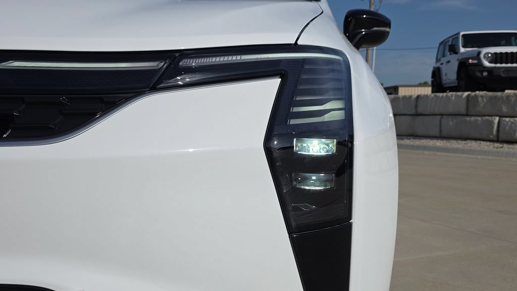 New 2027 Chrysler Pacifica Select FWD image 9