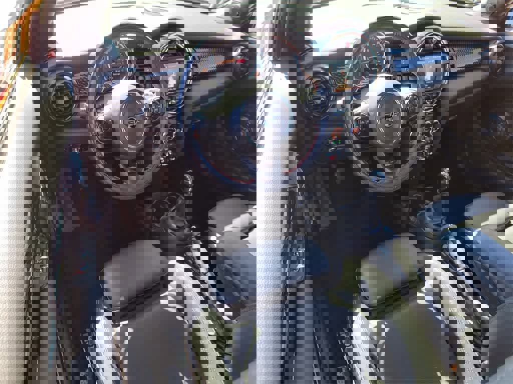 Used 2021 MINI Cooper S image 12