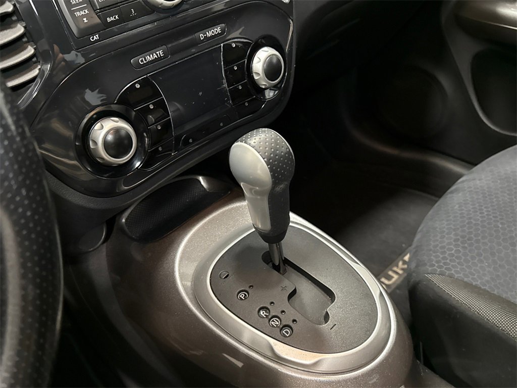 Used 2013 Nissan Juke SV image 17