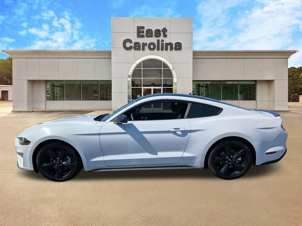 Used 2022 Ford Mustang Coupe w/ Black Accent Package RWD image 6