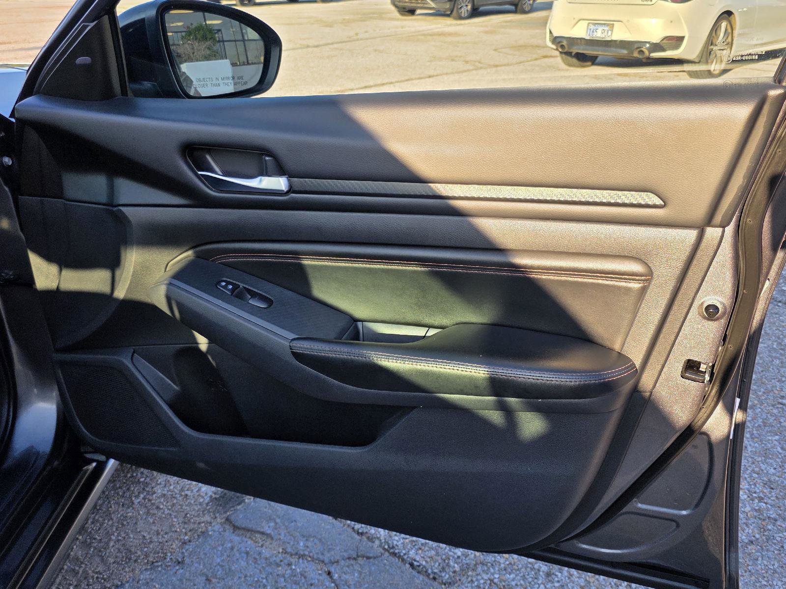 Used 2022 Nissan Altima 2.5 SR image 25