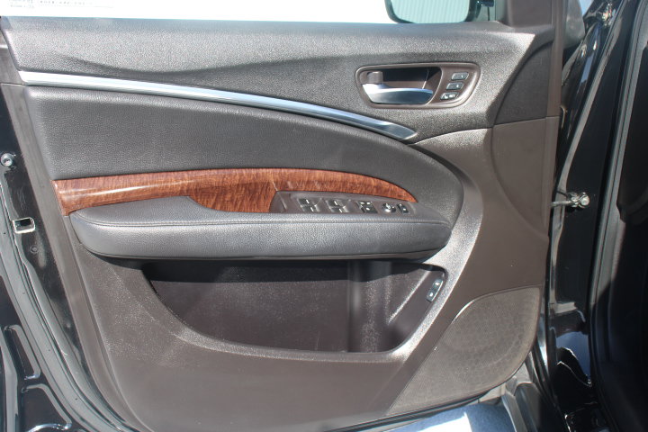 Used 2018 Acura MDX SH-AWD image 9