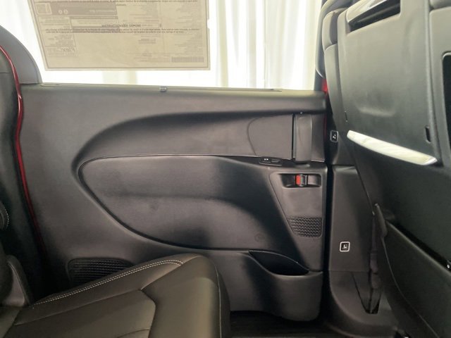 New 2026 Chrysler Pacifica Select image 33
