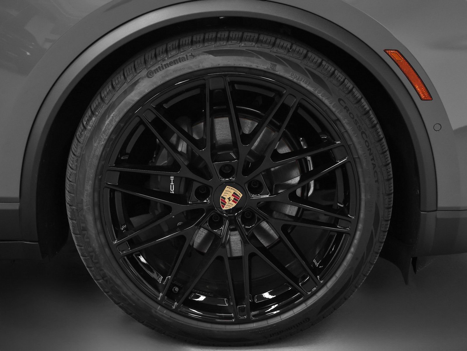 New 2026 Porsche Macan 4 Electric image 16