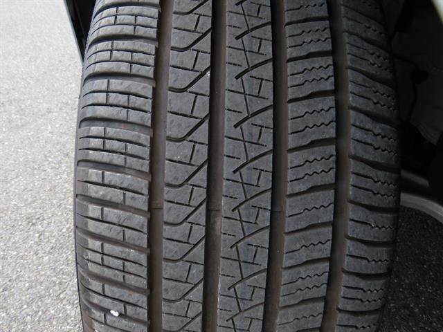 Used 2025 Mercedes-Benz GLS 450 4MATIC w/ AMG Line Exterior image 26