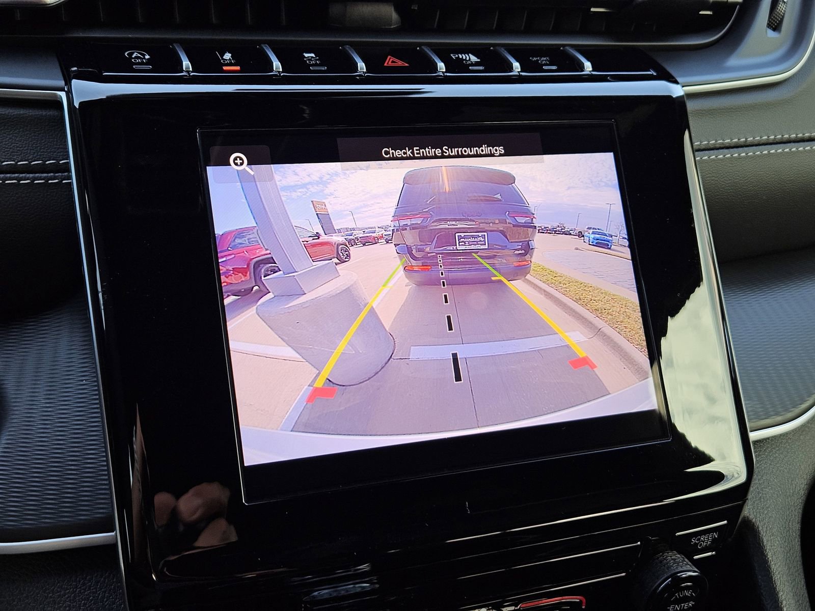 New 2025 Jeep Grand Cherokee Laredo AWD/4WD image 19