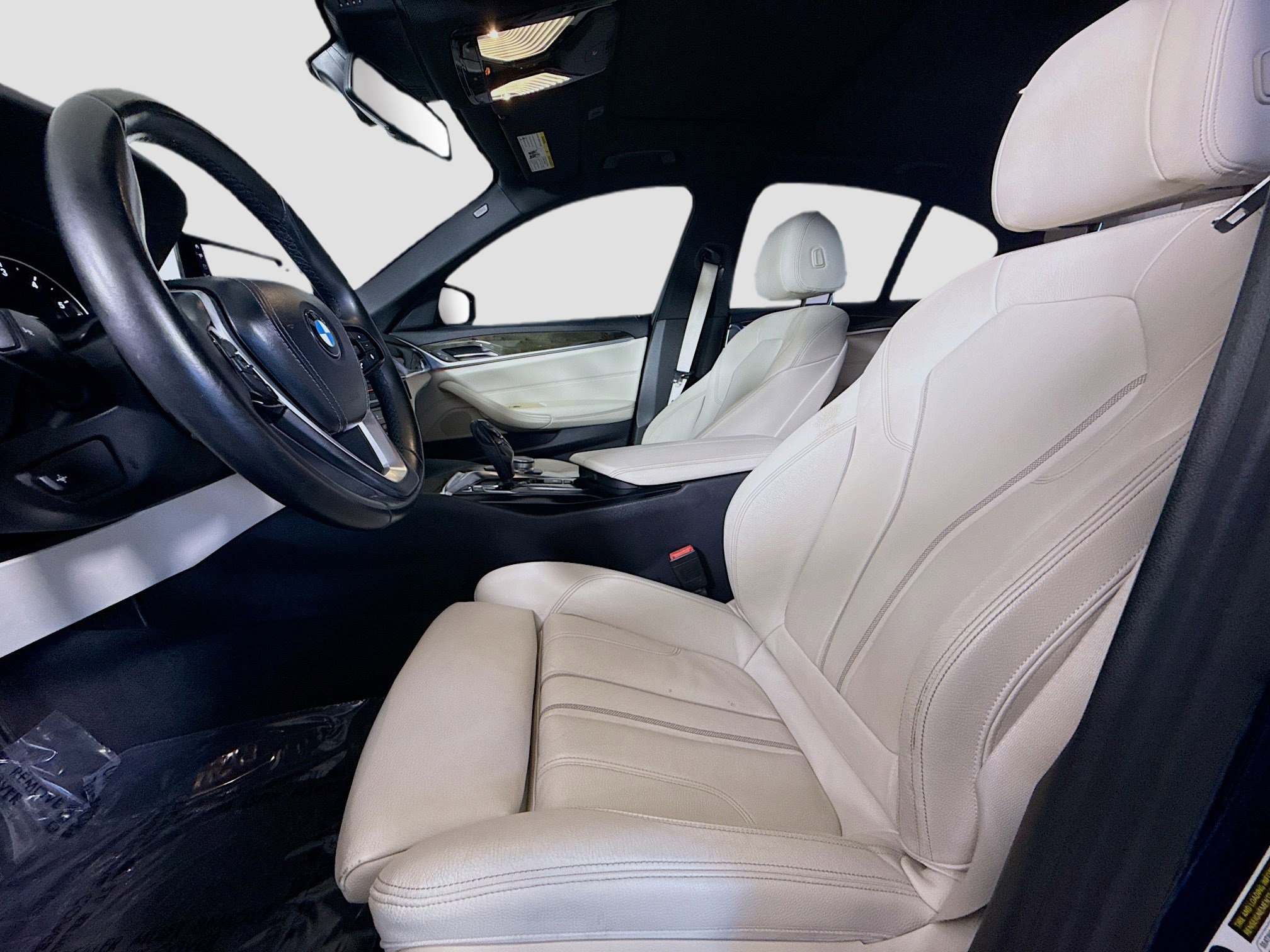 Used 2019 BMW 530i w/ Convenience Package image 22