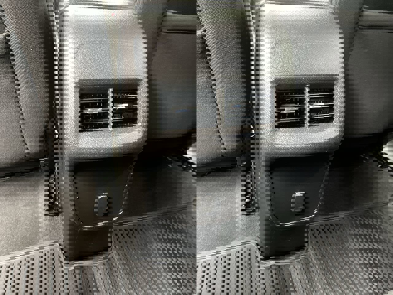 Used 2018 Chevrolet Equinox LS image 10