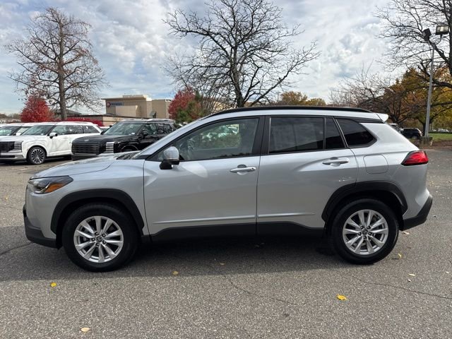 Used 2023 Toyota Corolla Cross LE image 21