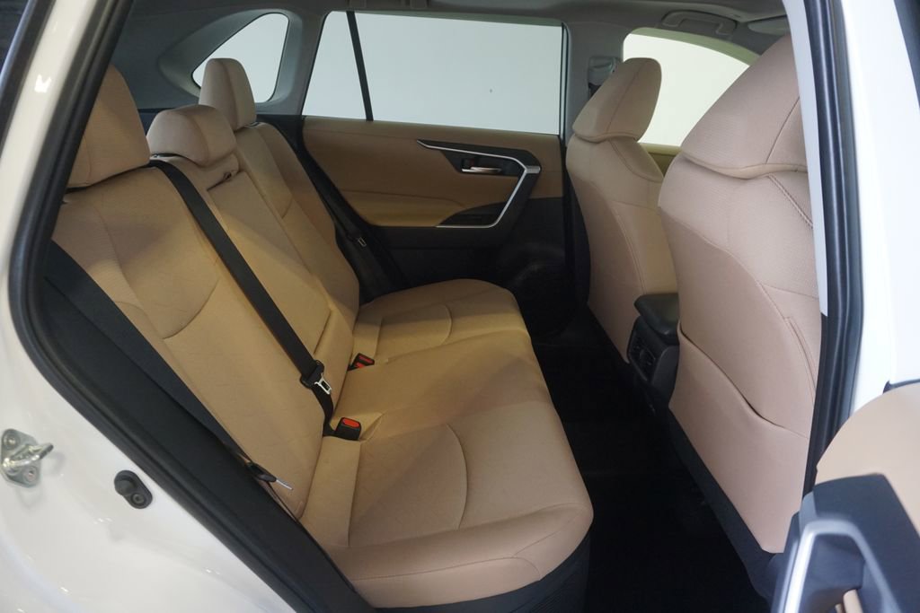 Used 2025 Toyota RAV4 XLE w/ Convenience Package AWD/4WD image 24