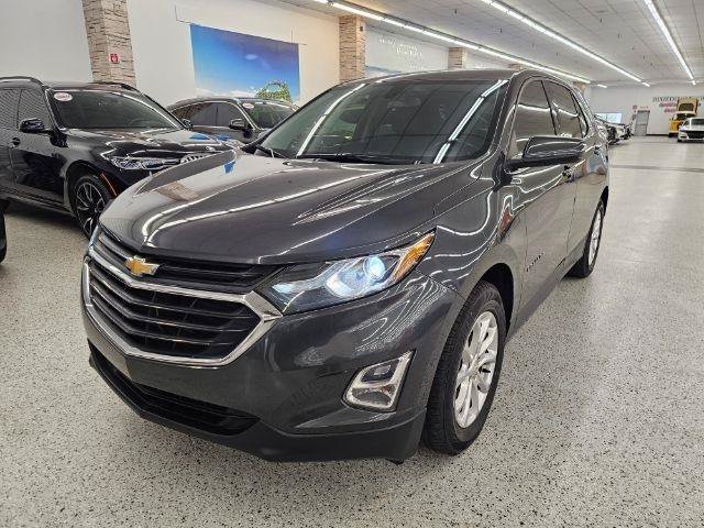 Used 2018 Chevrolet Equinox LT FWD image 2