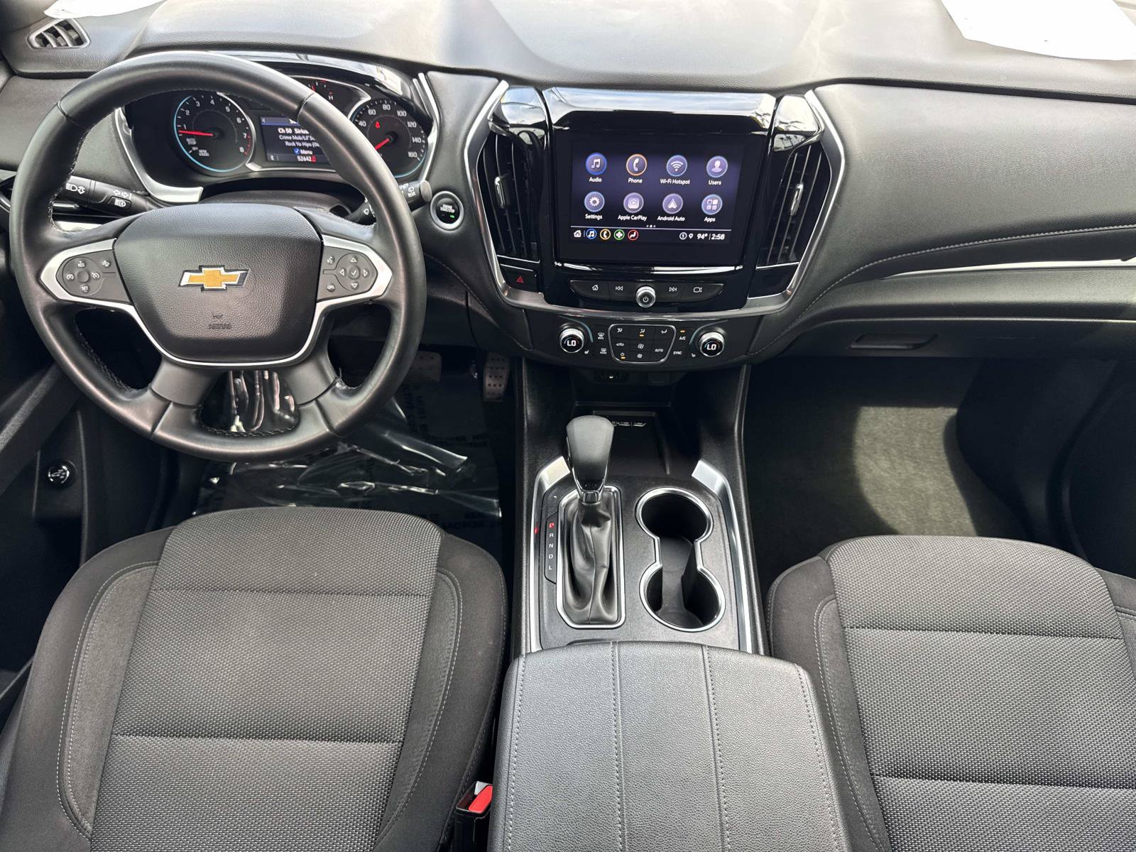 Used 2023 Chevrolet Traverse LT FWD image 9