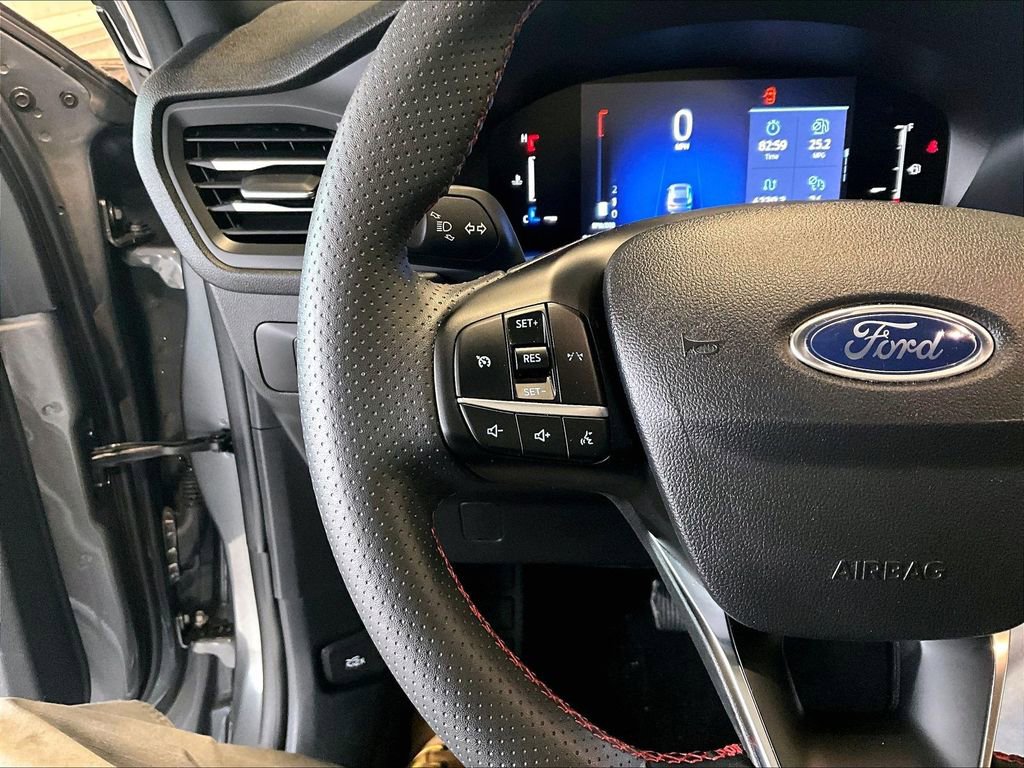 Used 2025 Ford Escape ST-Line image 23